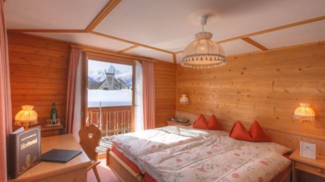 Hotel Edelweiss Blatten Loetschental Pokoj fotografie